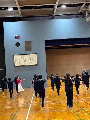061204　エンジョイ　ダンス03